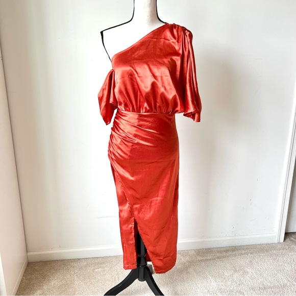 PRETTY LITTLE THING Rust Colored Satin One Shoulder Midi Dress—SZ. 4 - Picture 4 of 17